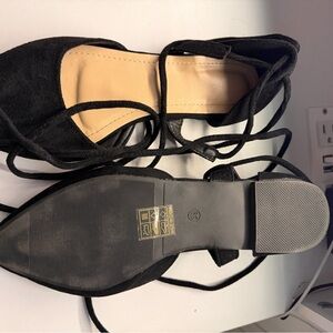 Elegant Black Women's Lace-Up Flats